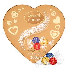 Lindt LINDOR Assorted Chocolate Heart Box 200g