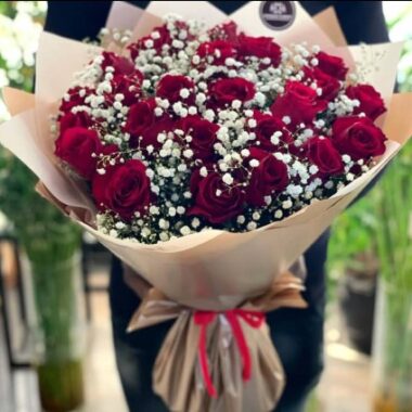 CLASSIC ROMANCE RED