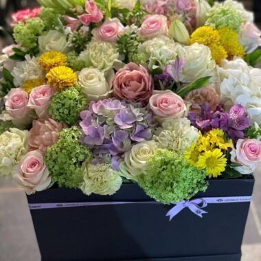 Boxed Flowers 075