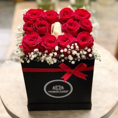 Boxed flowers 085