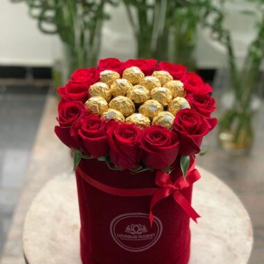Boxed flowers 084